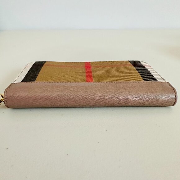 BURBERRY GREY MINK LEATHER NOVA CHECK CANVAS ZIP-AROUND CONTINENTAL WALLET - Picture 6 of 10